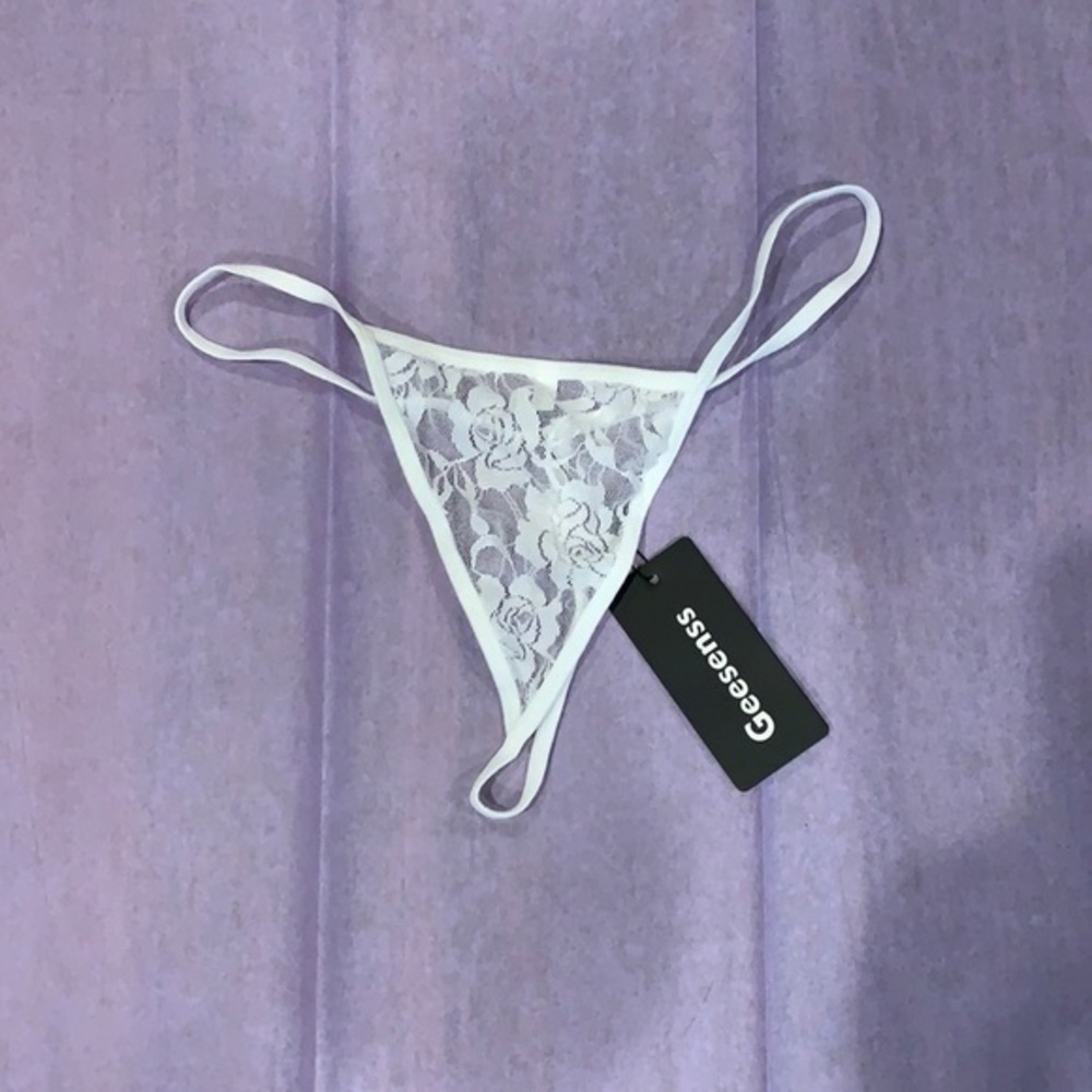⭐️4 FOR $15⭐️ NWT Lace G-String